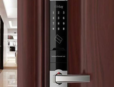 京山24小时上门开锁公司